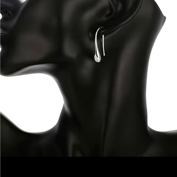 Sterling Silver Water drop shape earings - Picture 6 of 10
